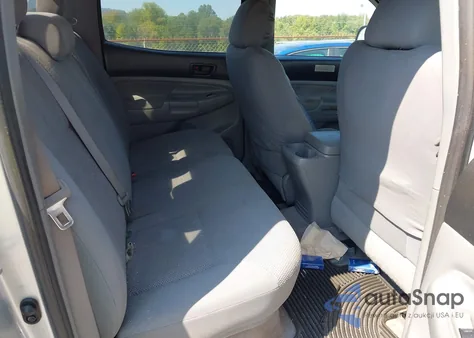 2008 Toyota Tacoma Prerunner V6 z USA, uszkodzony, nr VIN 3TMJU62N98M066074